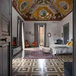 Appartamento Con Tetti Affrescati A Catania Centro