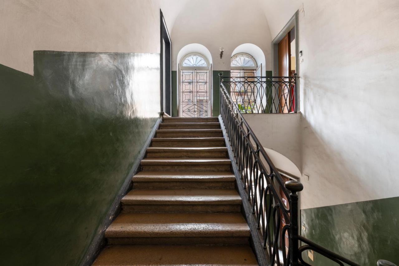 Con Tetti Affrescati A Centro Apartment Catania
